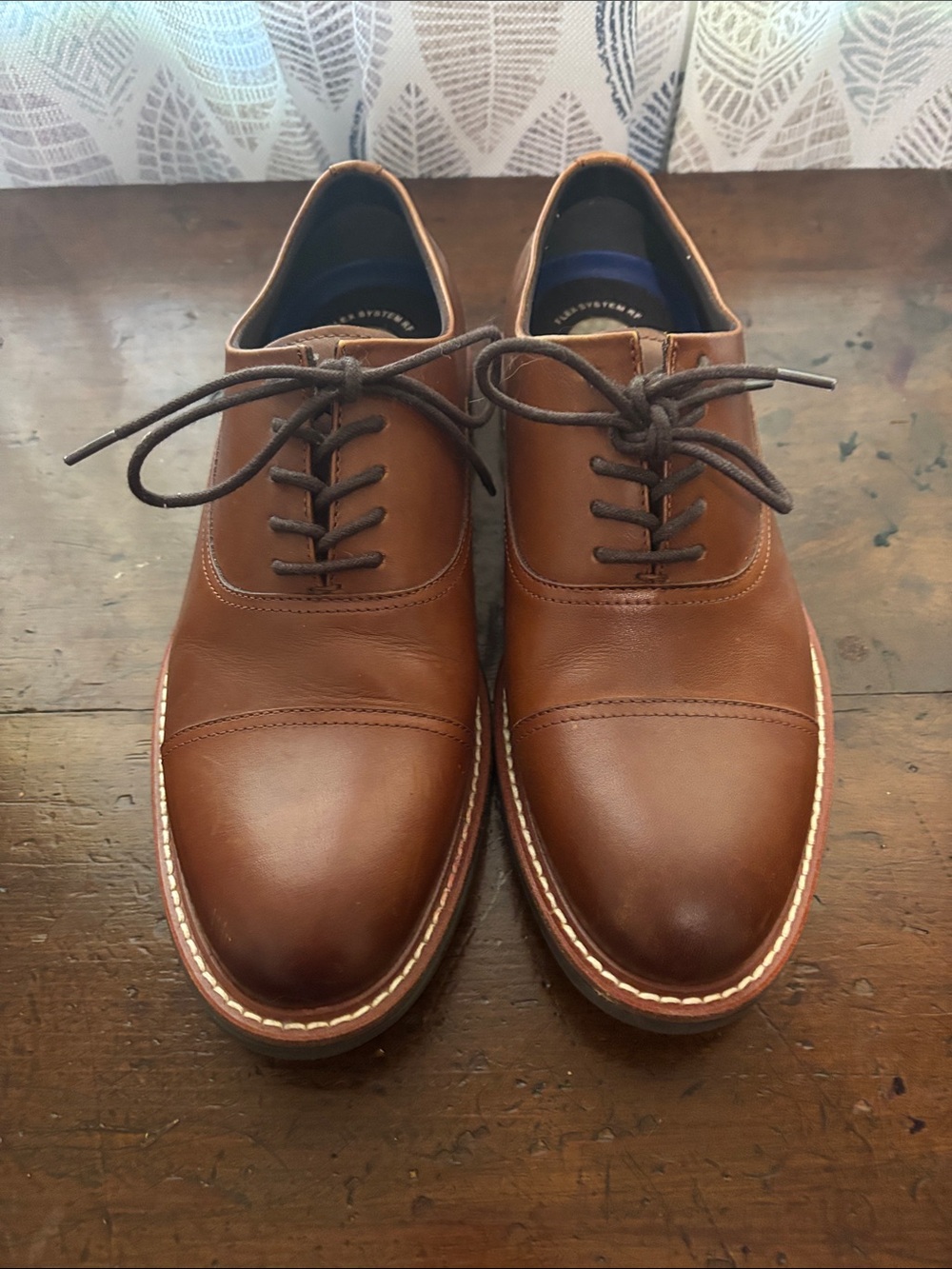 Kenneth Cole Reaction Men's Brown Leather Cap-Toe Derby Oxfords - Picture 2 of 7
